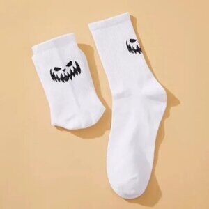NEW WHITE PUMPKIN CREW SOCKS